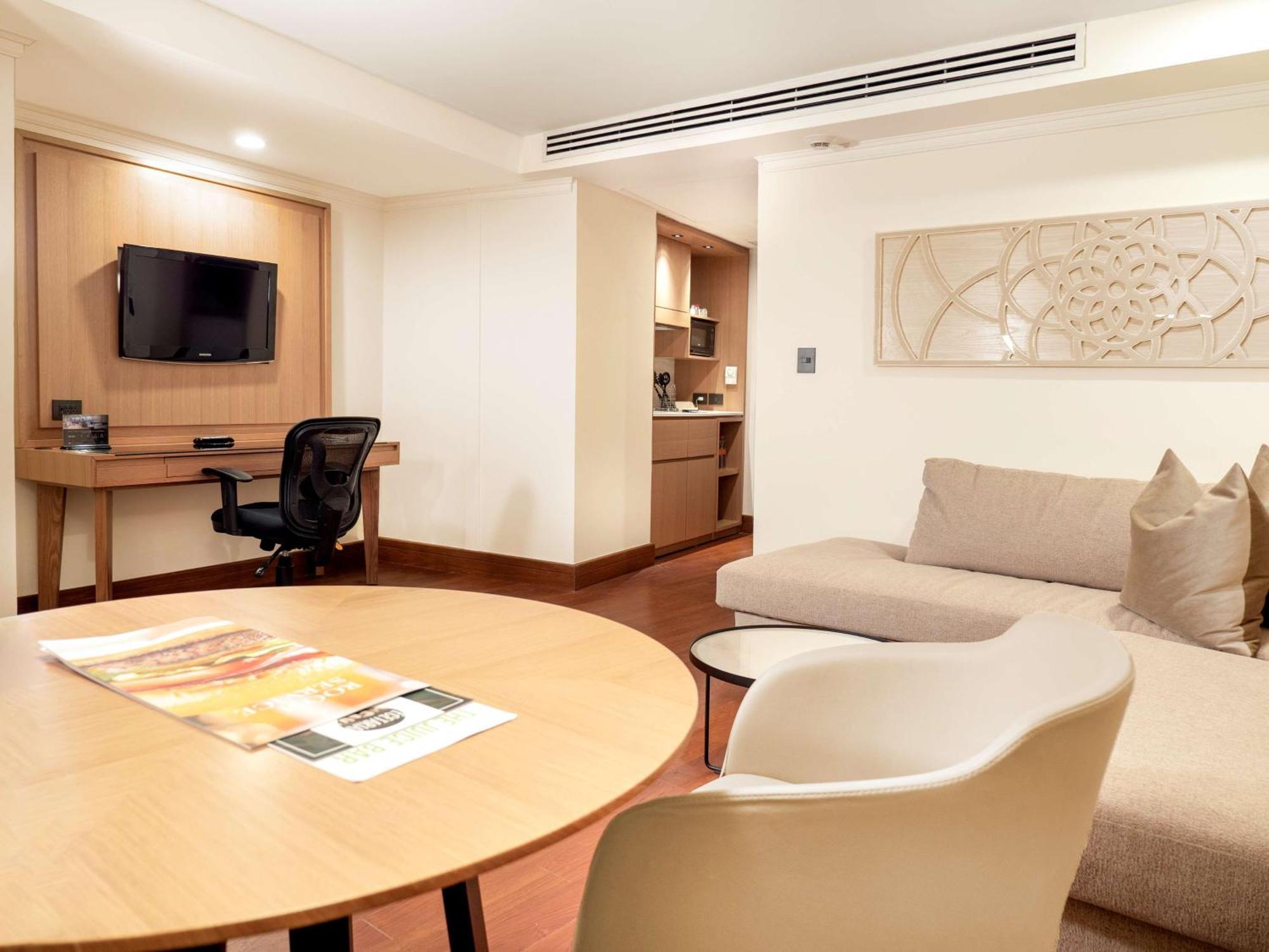 Ms Milenium Monterrey Curio Collection By Hilton Hotel San Pedro Garza Garcia Exterior photo