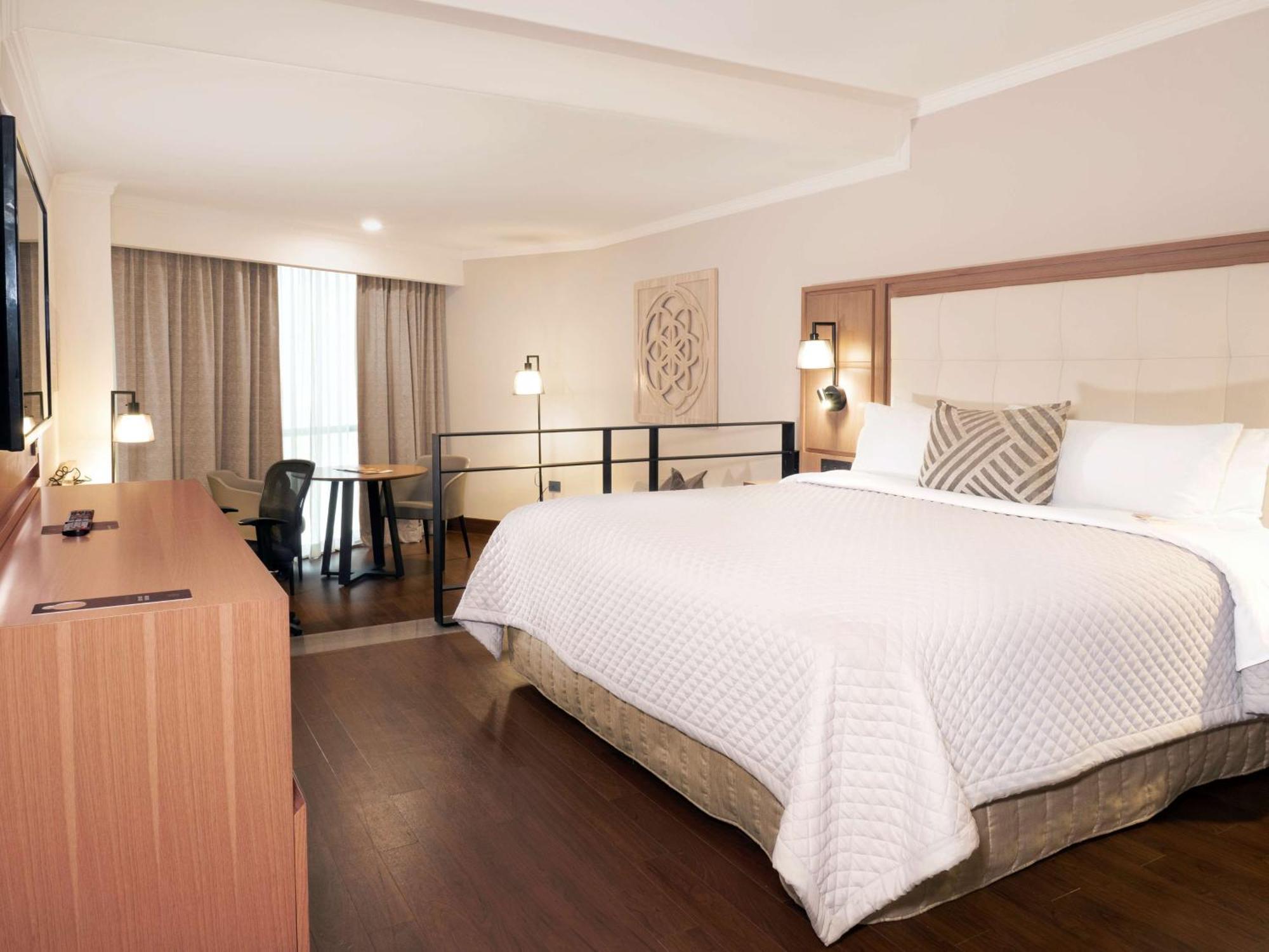 Ms Milenium Monterrey Curio Collection By Hilton Hotel San Pedro Garza Garcia Exterior photo
