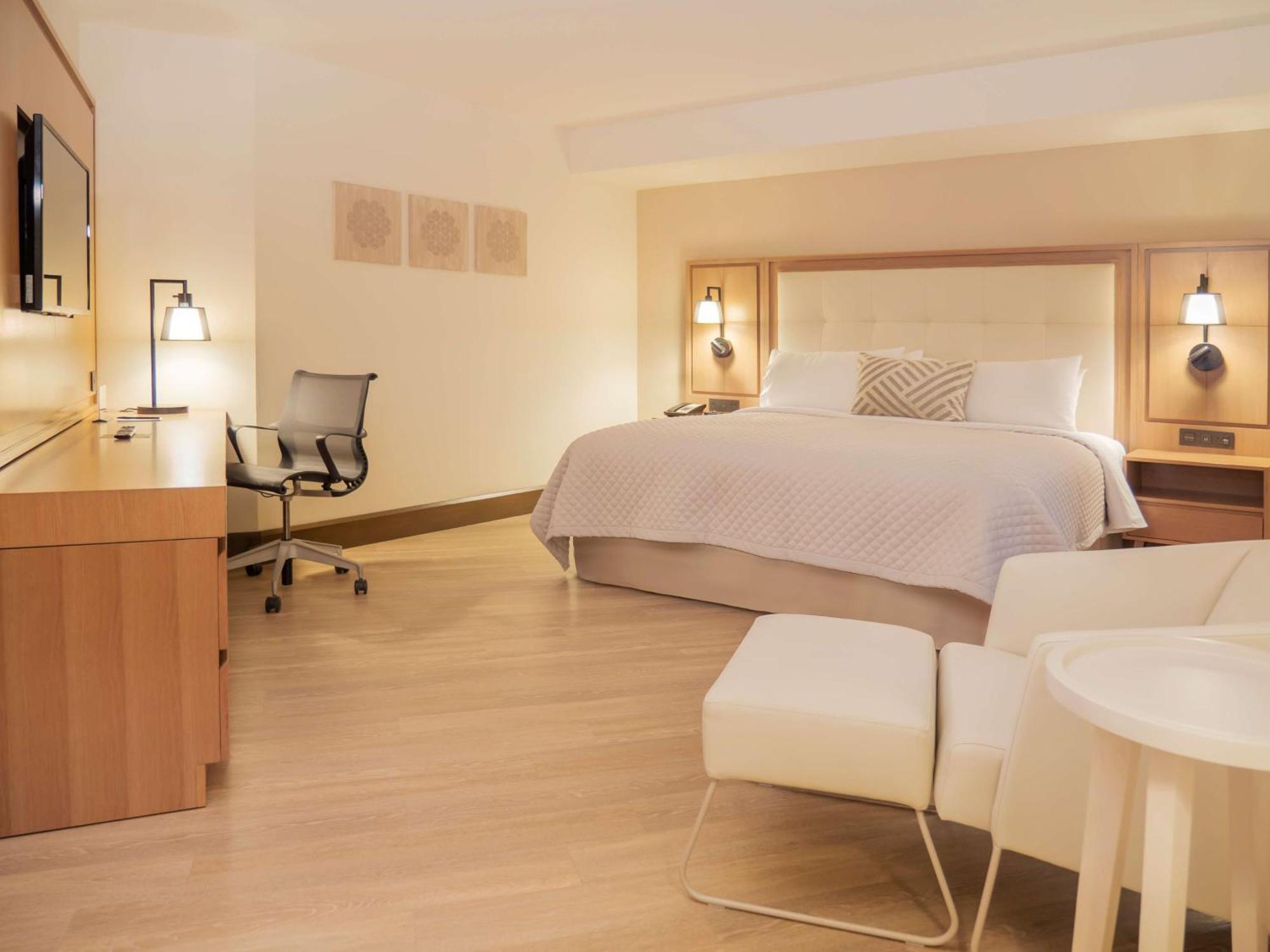 Ms Milenium Monterrey Curio Collection By Hilton Hotel San Pedro Garza Garcia Exterior photo